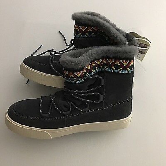 Toms Shoes - Toms Boots Gray Suede Faux Fur Lining Sz 8.5